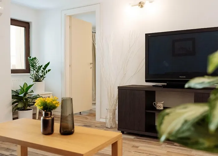 Lovely House And Courtyard In Center Apartman *